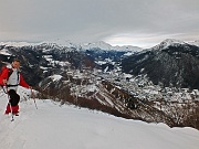 16 Vista verso Serina con Alben, Arera e Menna 